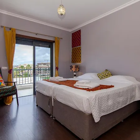 B04 - Luxury 2 Bed W Terrace Pool *