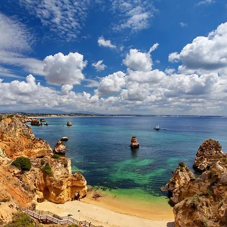 B04 - Luxury 2 Bed With Terrace Pool شقة