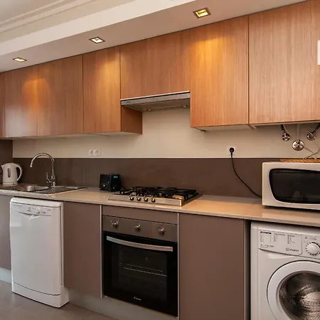 شقة B04 - Luxury 2 Bed With Terrace Pool *