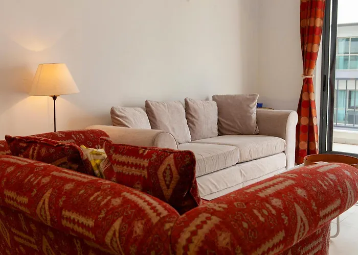 B04 - Luxury 2 Bed With Terrace Pool *