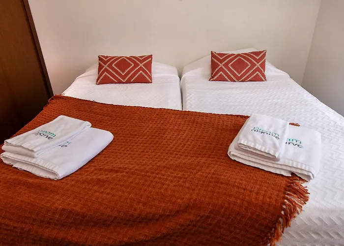 B04 - Luxury 2 Bed With Terrace Pool Lagos