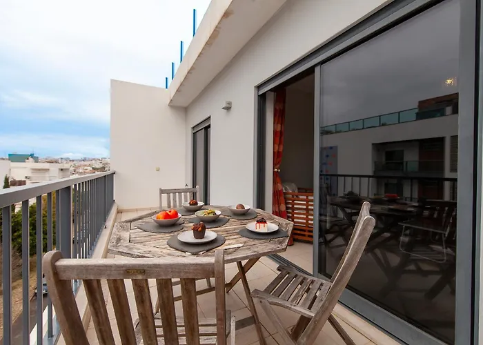 B04 - Luxury 2 Bed With Terrace Pool * Lagos