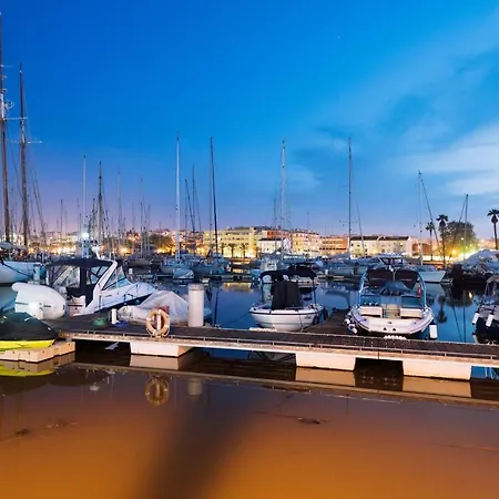 דירה B04 - Luxury 2 Bed With Terrace Pool