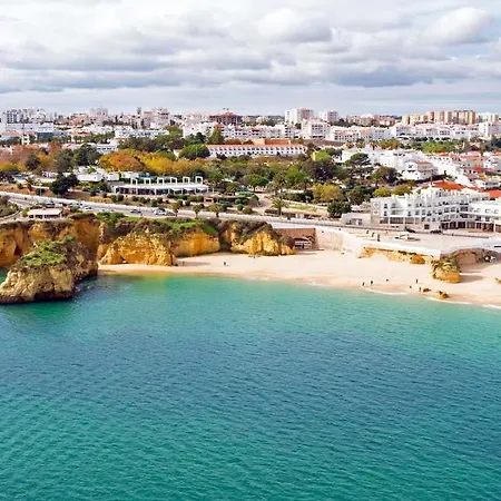 B04 - Luxury 2 Bed With Terrace Pool